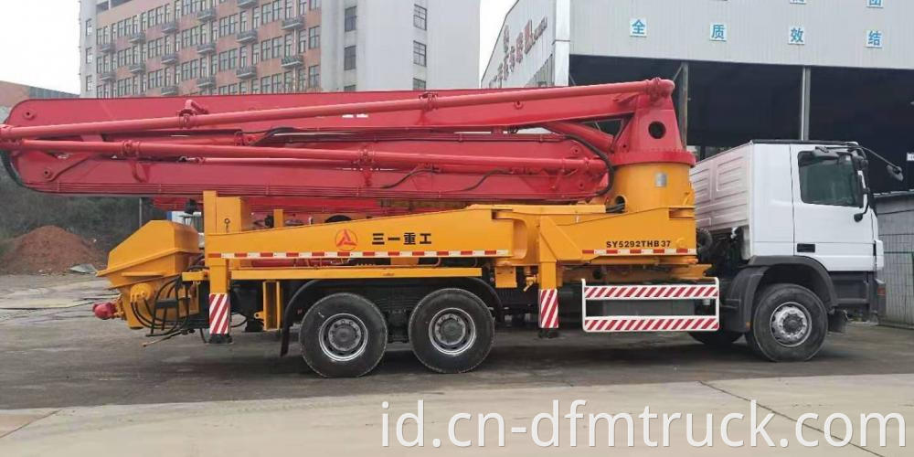 Used Concrete Pump Truck 03